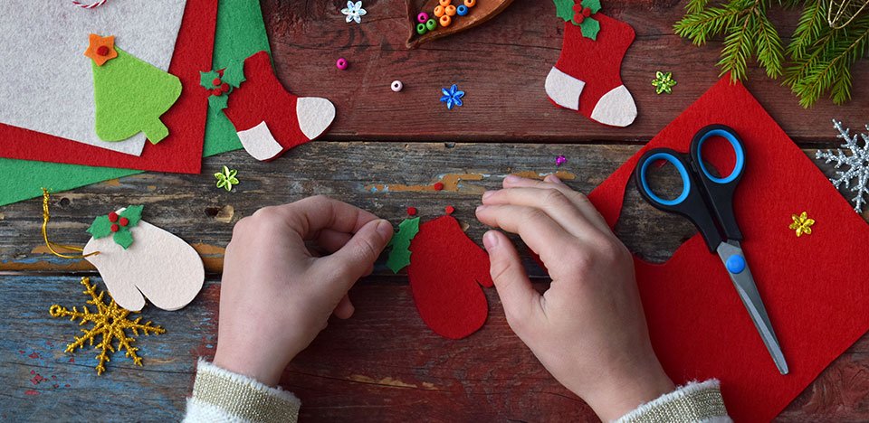  Kid  Friendly  DIY  Ideas  for Your Christmas  Tree Skoolopedia