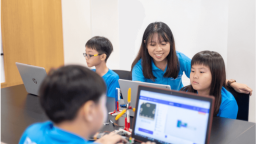 Best Coding and Robotic Classes for kids in Singapore Roboto Academy