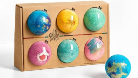 Bath bombs